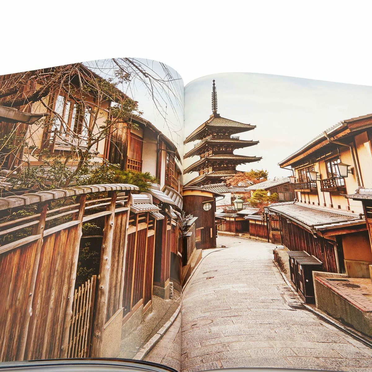 Assouline Kyoto Serenity in François Simon 
