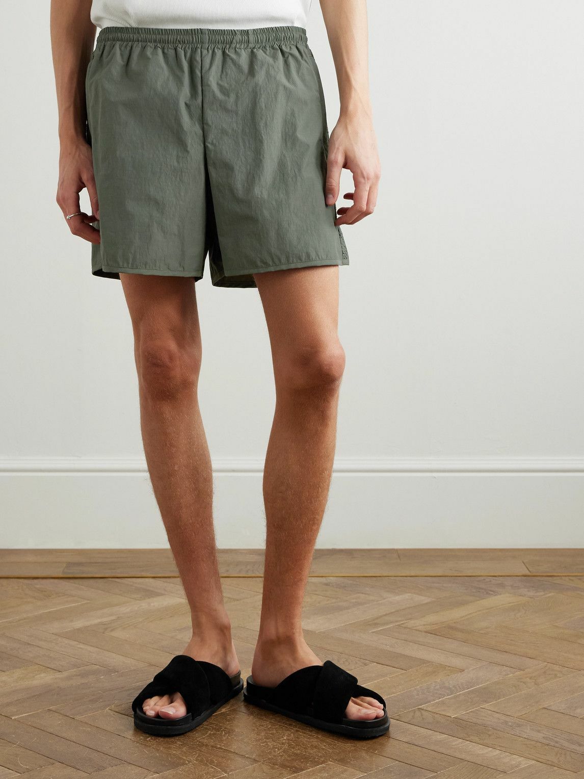 A Kind Of Guise - Bibile Straight-Leg Embroidered Recycled-Shell Shorts - Green
