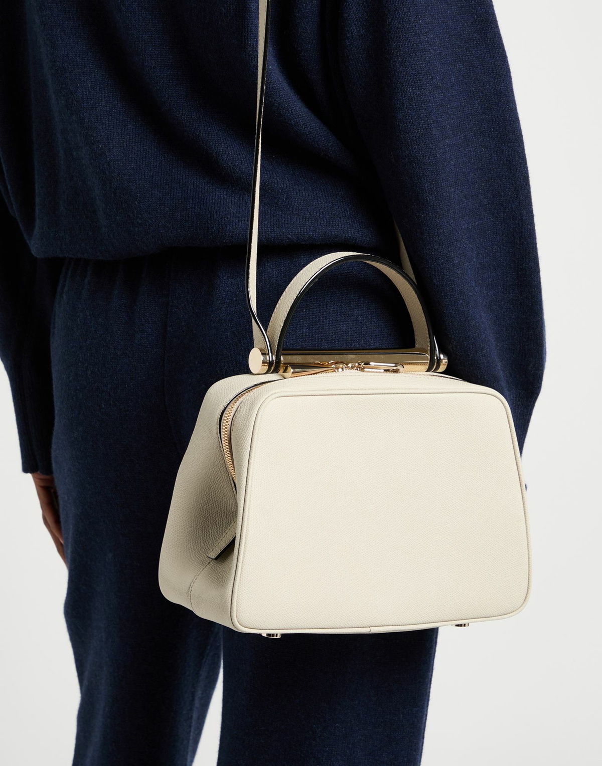 Valextra Womens Cross-body bag in Off white