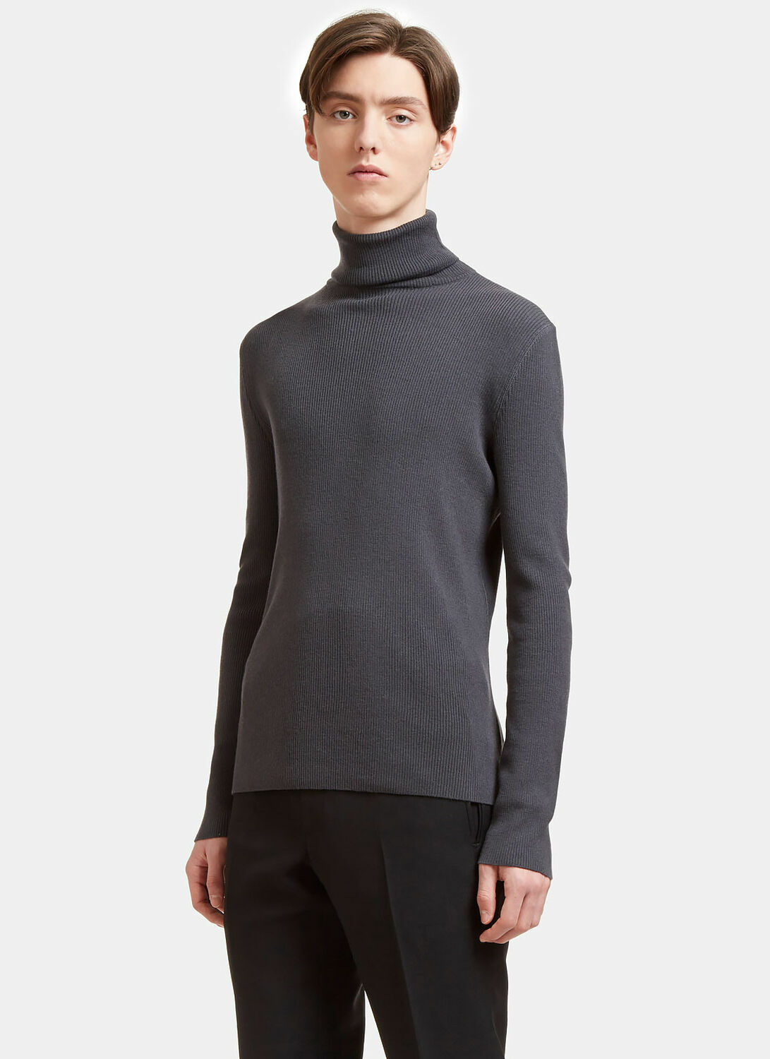 Aiezen Wool-Blend Turtleneck Sweater