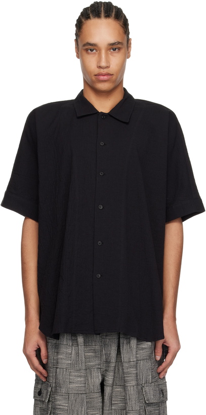 Photo: Jan-Jan Van Essche Black O-Project Cotton Linen Seersucker Short Sleeve Shirt