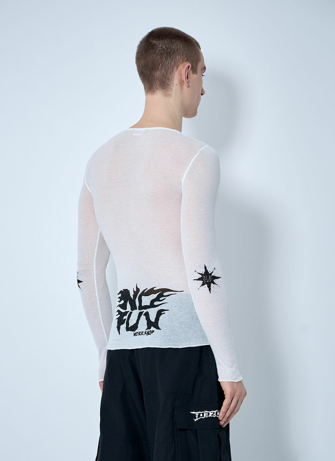 032C Knit Logo Print Top