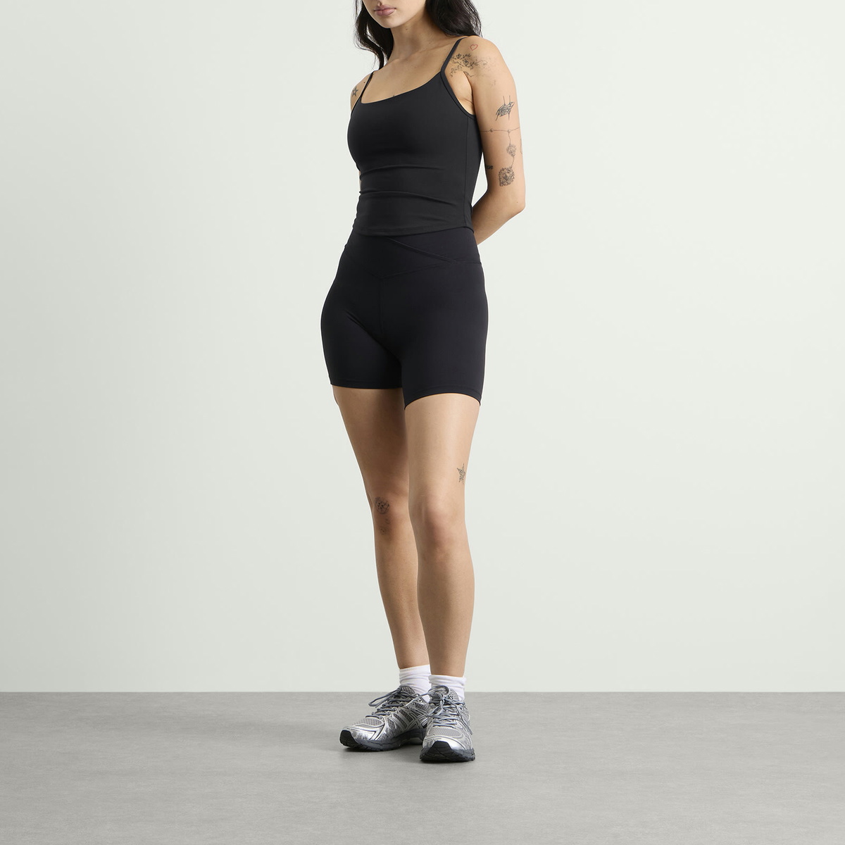 TALA Women's DayFlex Scoop Back Vest in Shadow Black