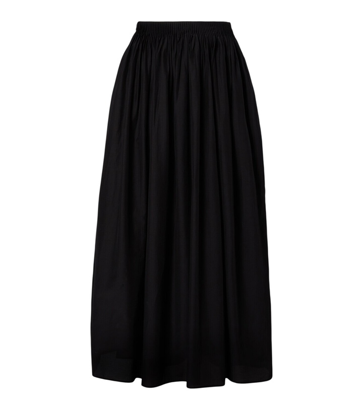 Photo: Loulou de Saison Naya gathered cotton and silk maxi skirt