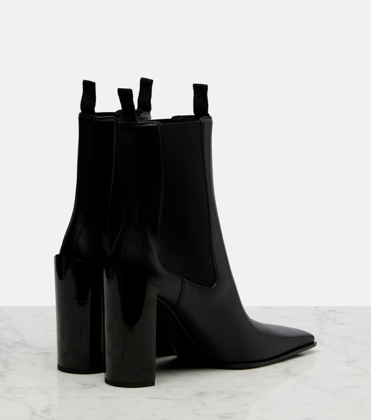 Alaïa 90 leather Chelsea boots