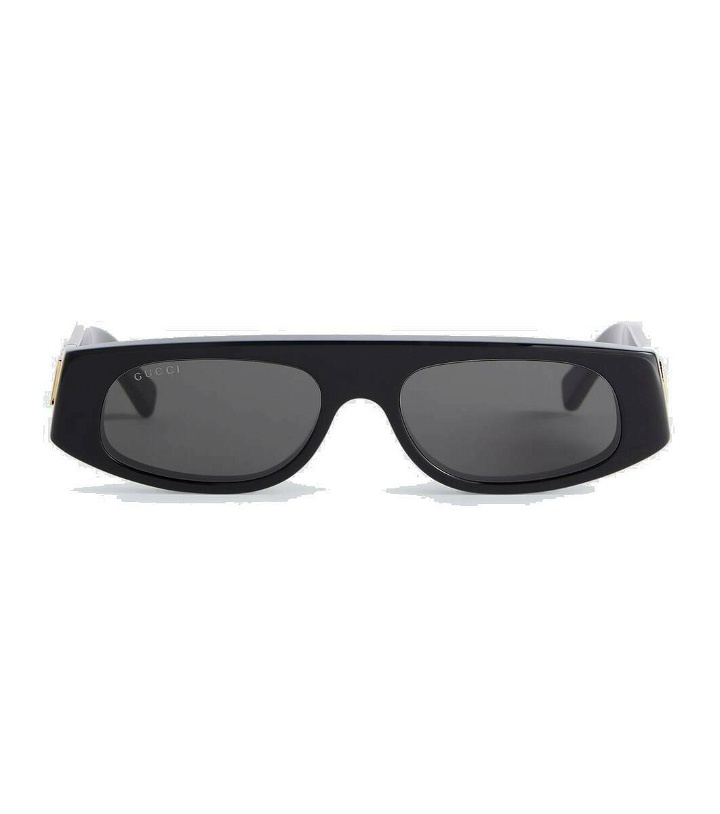 Photo: Gucci Logo flat-top sunglasses