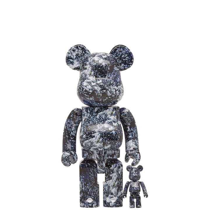 Photo: Medicom x Mika Ninagawa Yosakura Be@rbrick