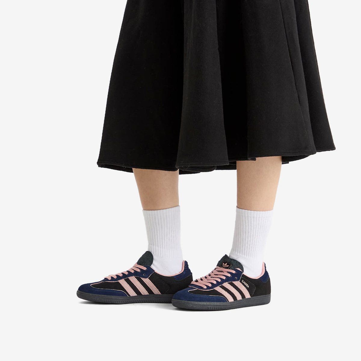 Adidas Women's Samba OG W Sneaker in Black/Wonder Mauve/Night Indigo adidas