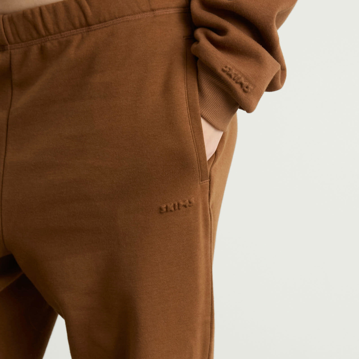 SKIMS Women's Cotton Fleece Classic Straight Leg Pant in Bison