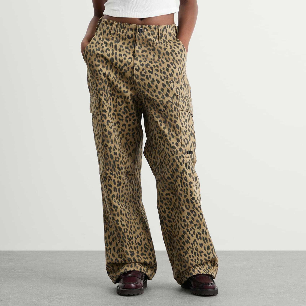 SUNDAYFRUITMARKET Women's Sun Cargo Pants in Leopard