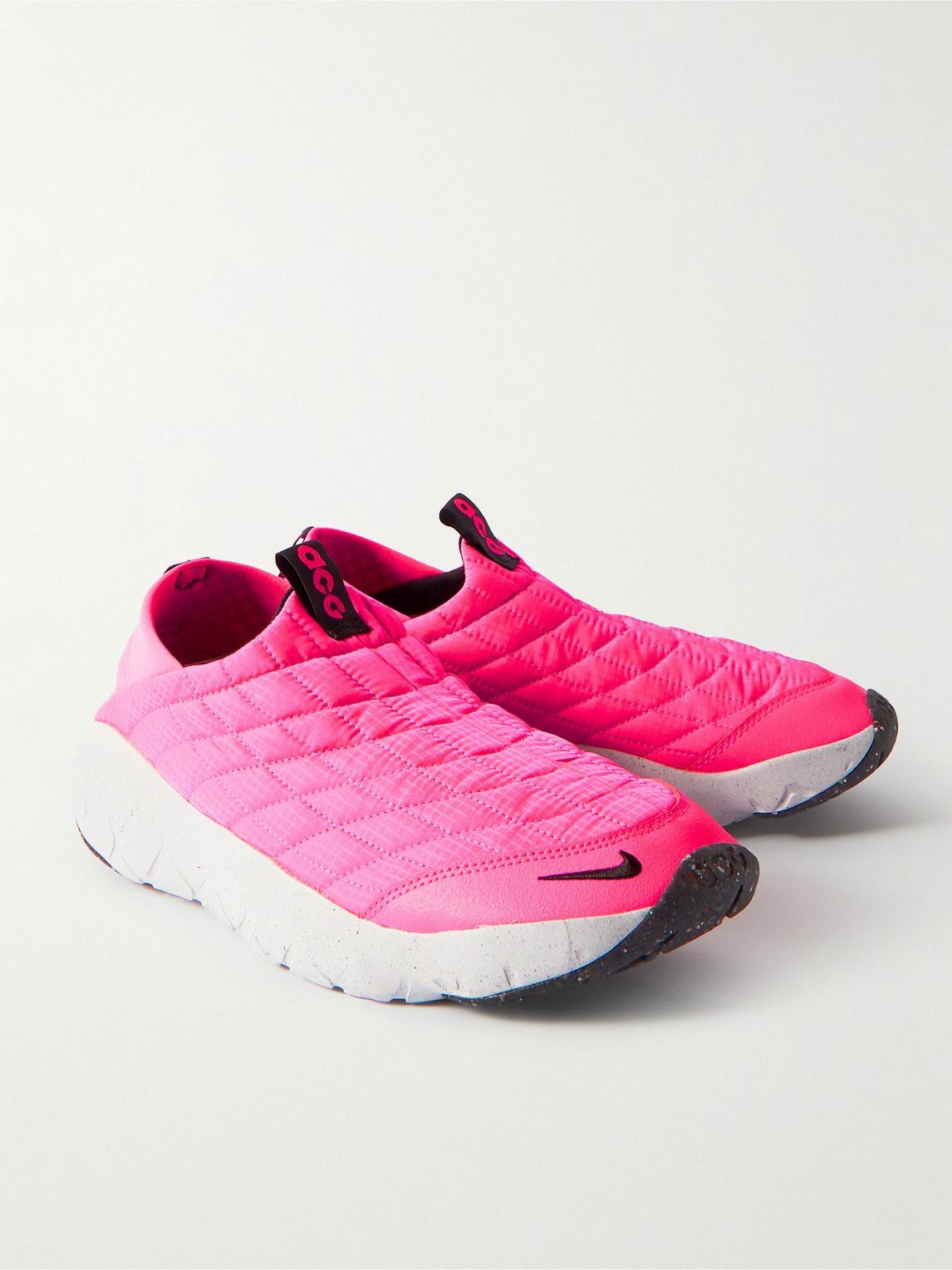 nike sneakers with collapsible heels