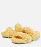 Gia Borghini - Gia 10 faux shearling slides