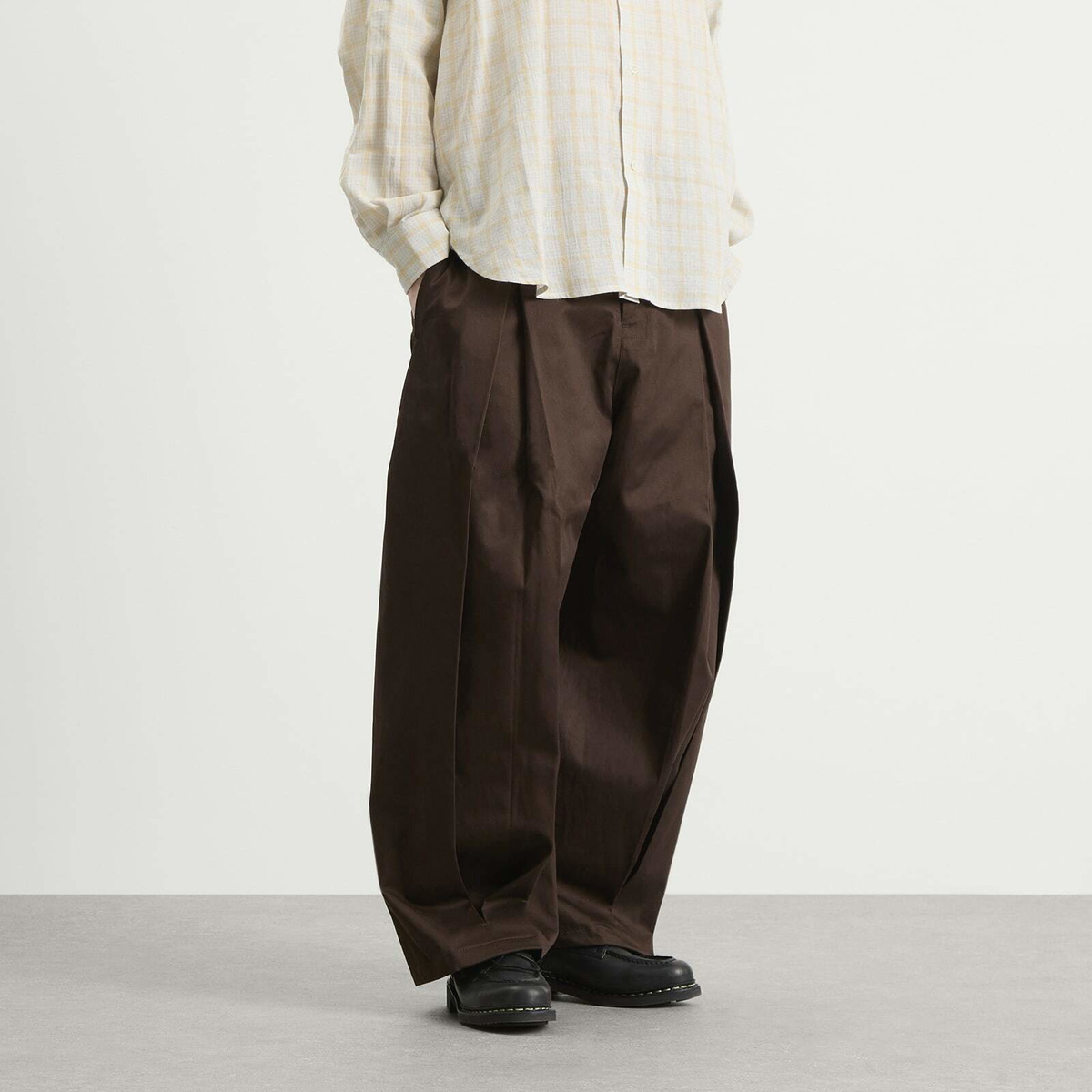 Sage Nation Men's Box Pleat Trouser in Brown