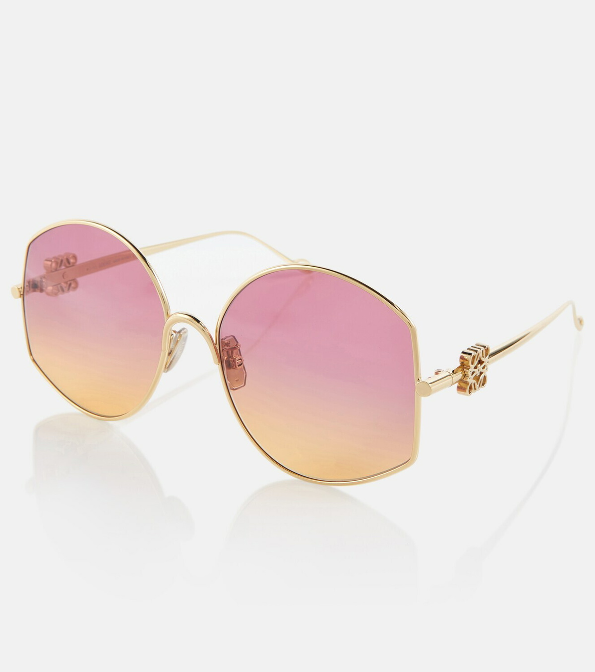 【極美品】LOEWE SLW589S ピンク サングラス 極美品】LOEWE SLW589S ピンク サングラス