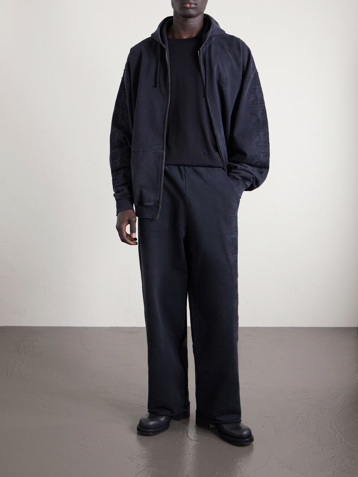 VETEMENTS - Straight-Leg Logo-Embroidered Cotton-Jersey Sweatpants - Black