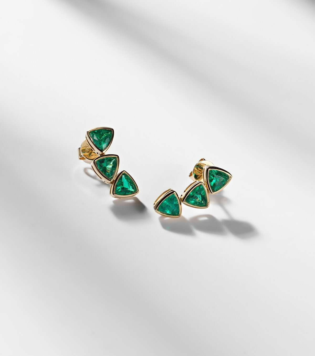 Anita Ko 18kt gold drop earrings with emeralds