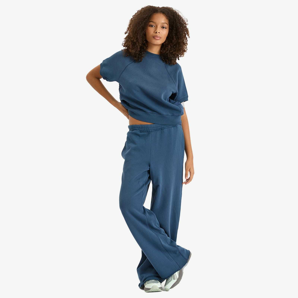 SKIMS Women's Raglan Short Sleeve Sweatshirt in Indigo