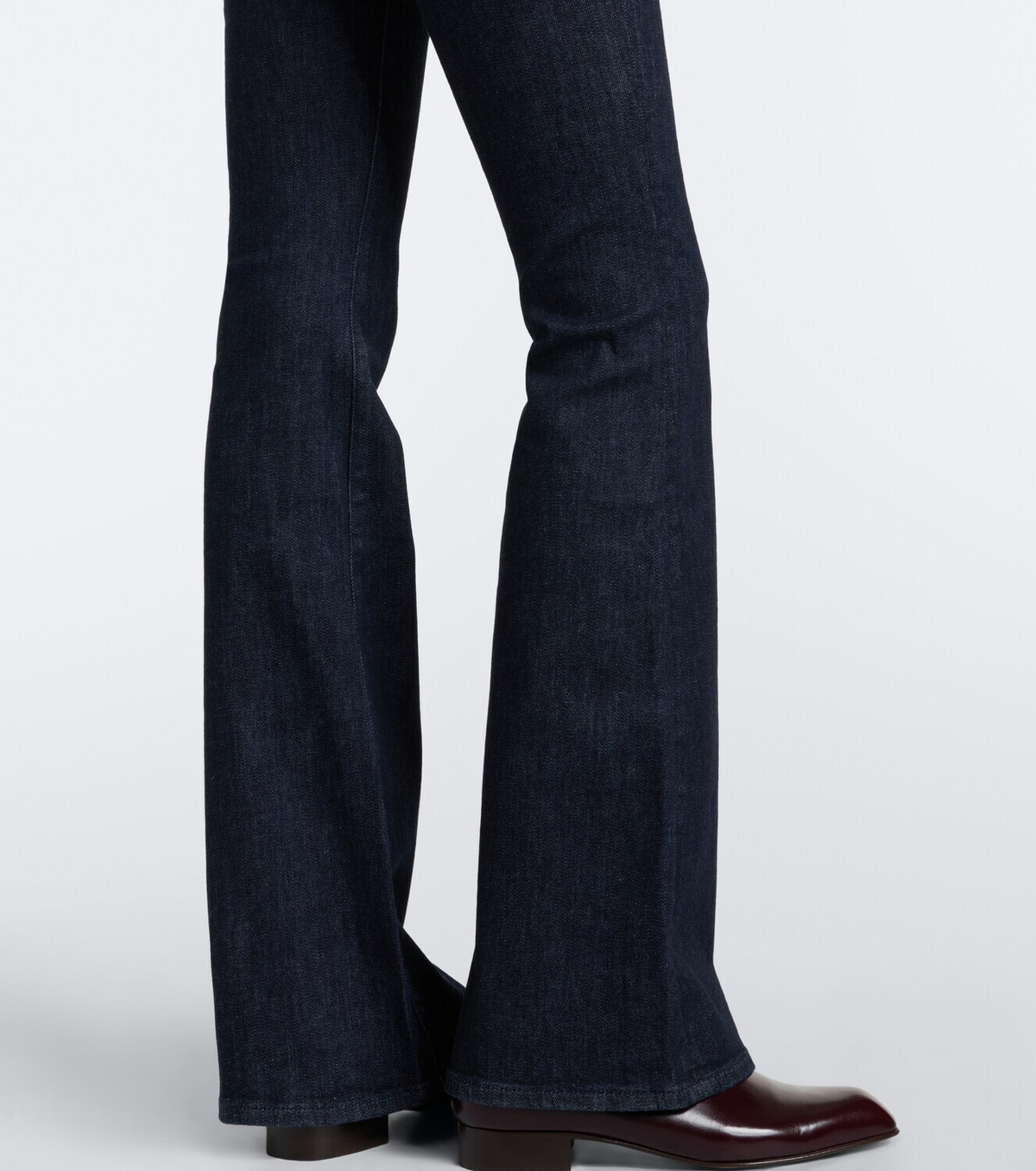 Veronica Beard Beverly flared jeans