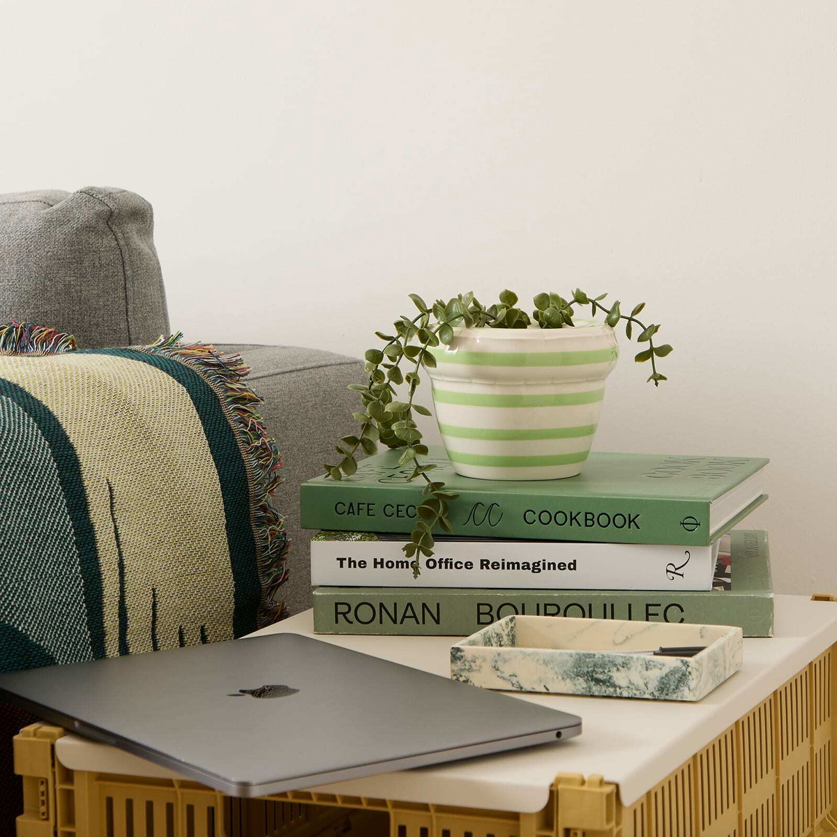 Home Studyo Louis Planter - Small in Pistachio 
