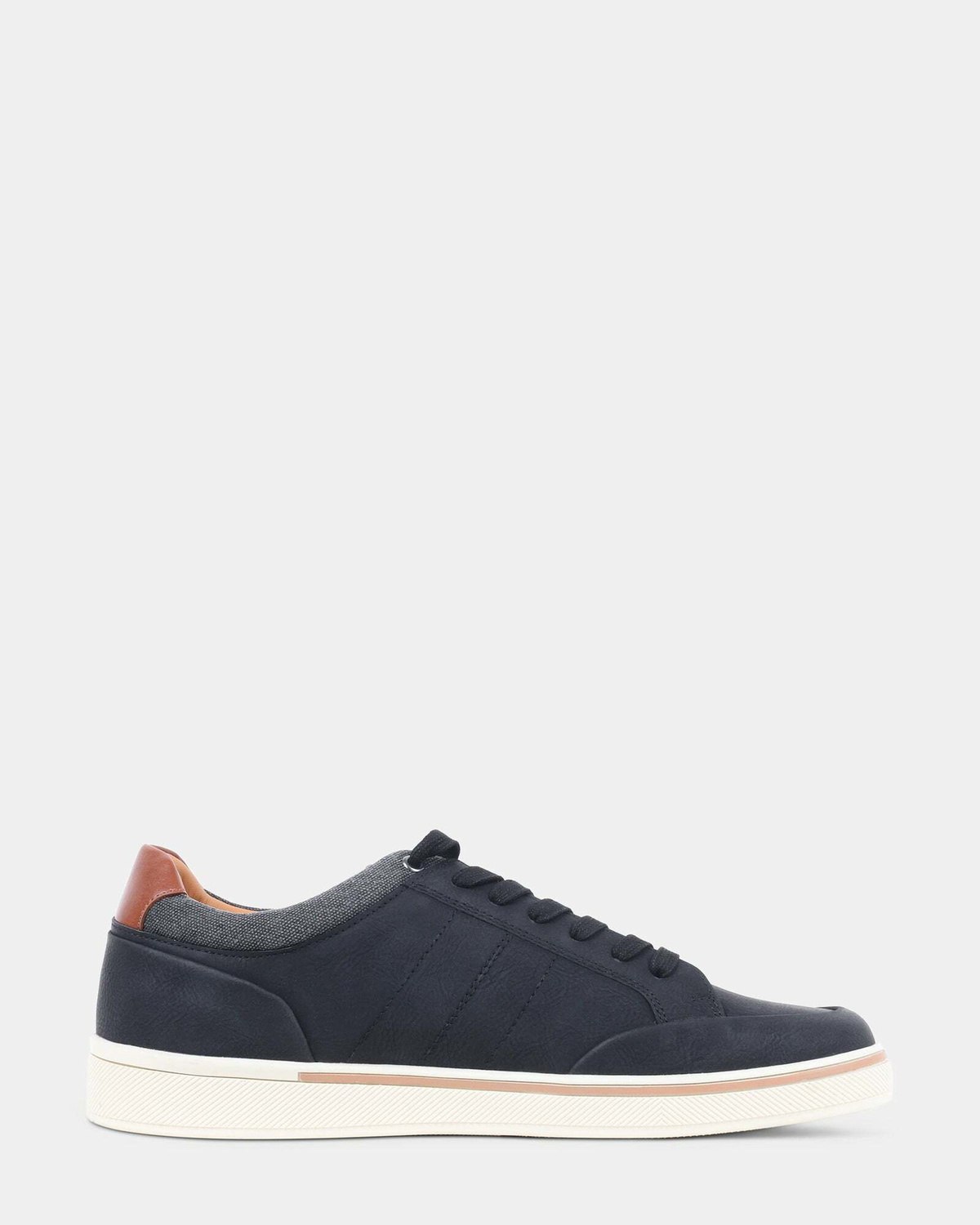 Steve Madden Malpenza Casual Shoes in Black