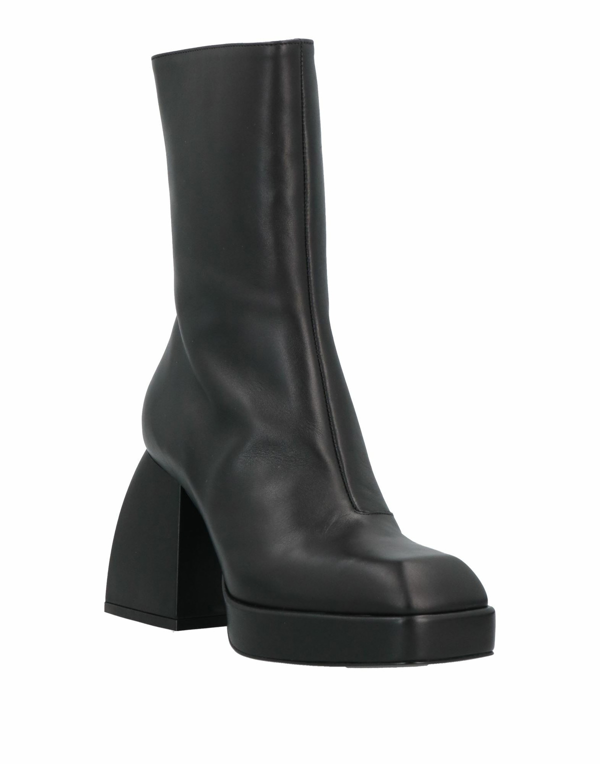 Nodaleto Womens Ankle boots in Black
