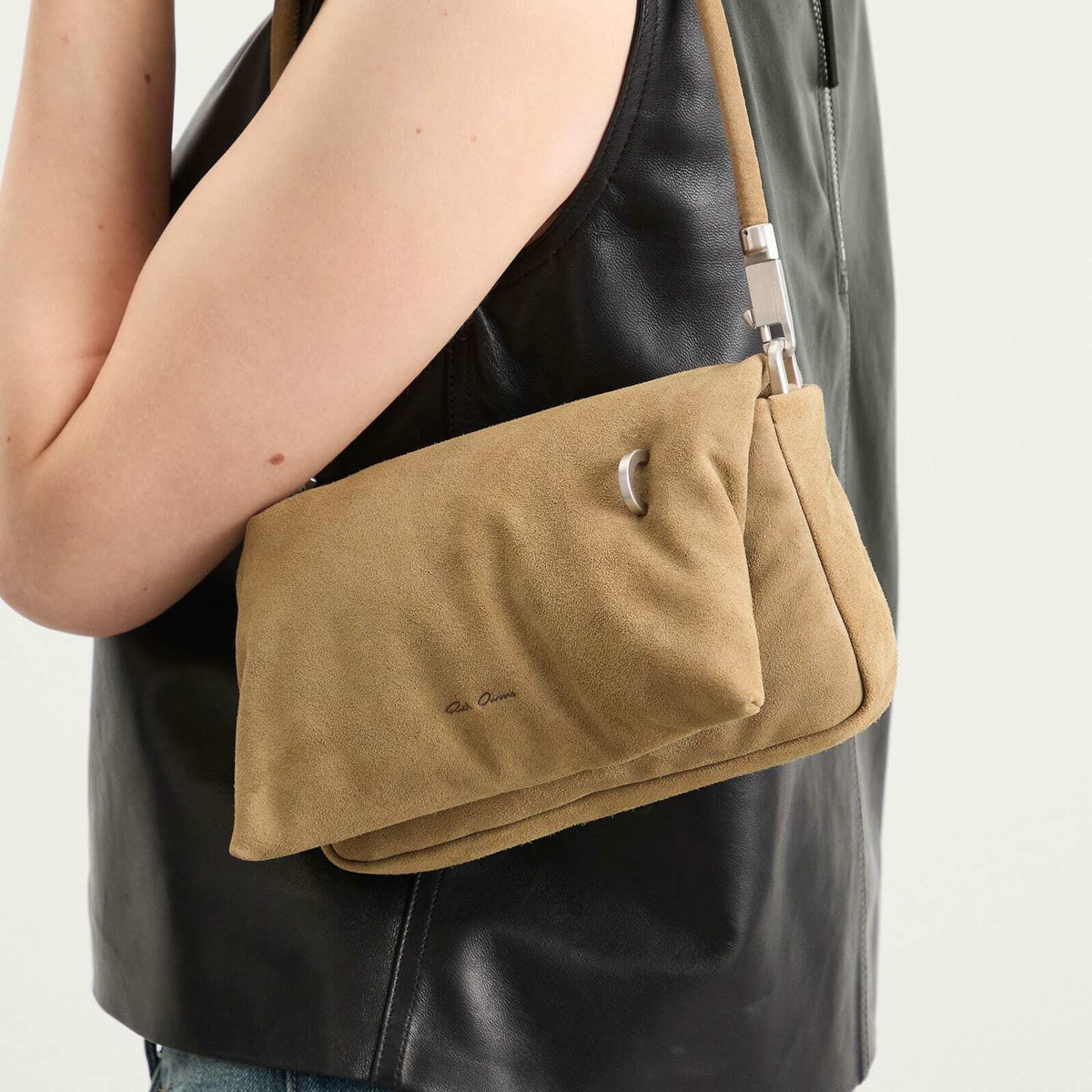 Rick Owens Women's Shoulder Pillow Griffin Bag in Sumi Brown 
