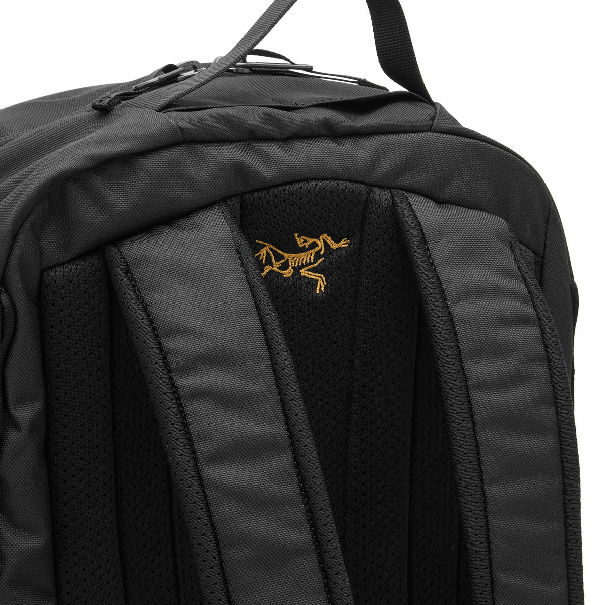 Arc'teryx Men's Mantis 26 Backpack in Black 