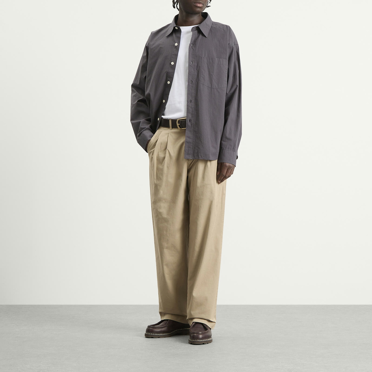 Norse Projects Men's Hestur Relaxed Twill Pleated Trousers in Light Khaki