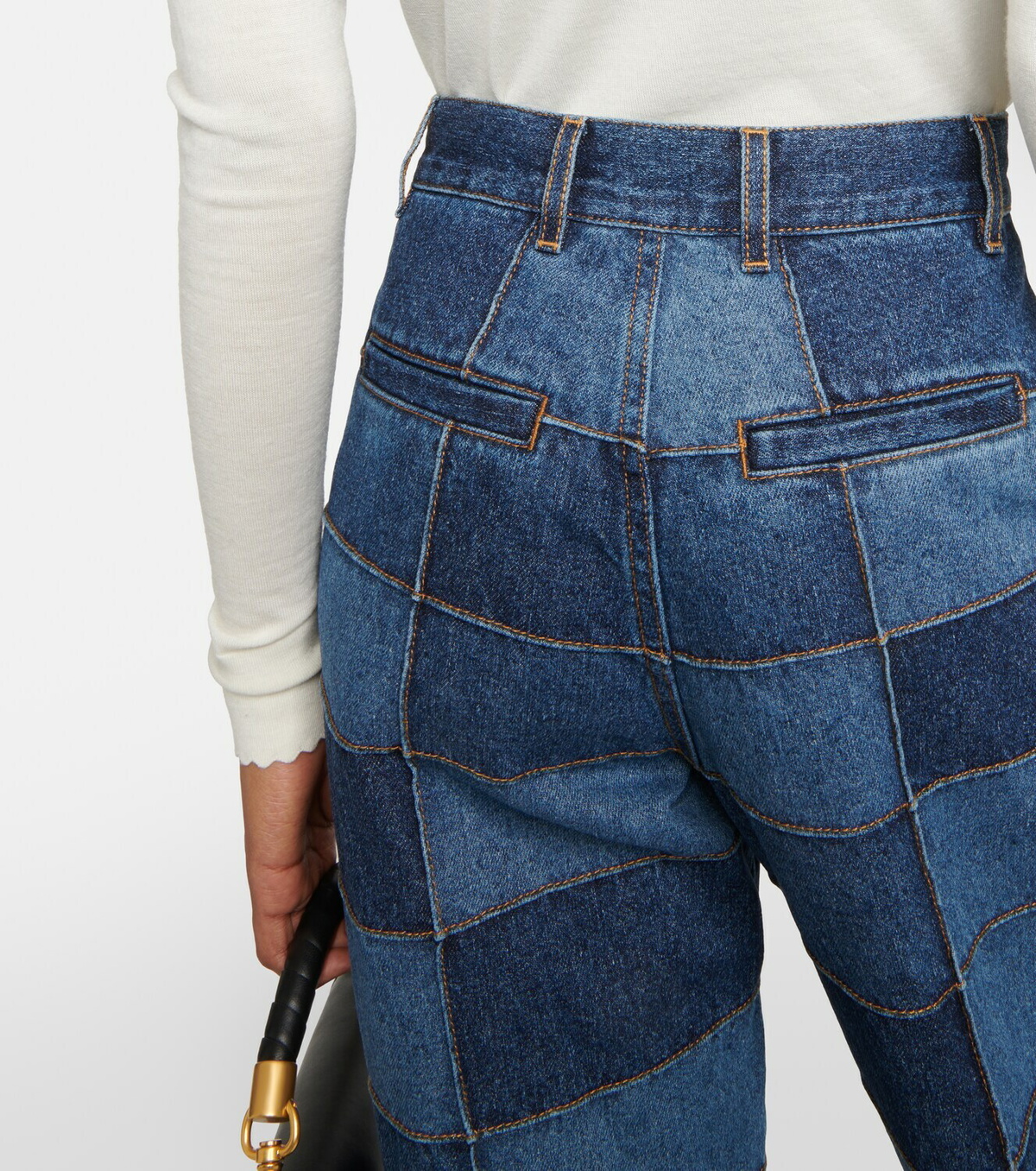 デニム・ジーパン ChloAC Flared Patchwork Jeans Patchwork high-rise flared jeans in blue - Chloe | Mytheresa