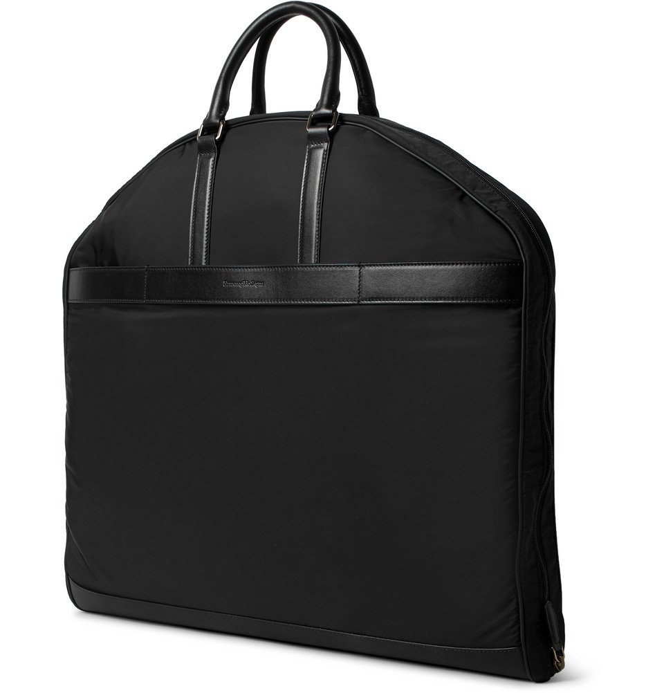 Pebble Black Leather Garment Bag