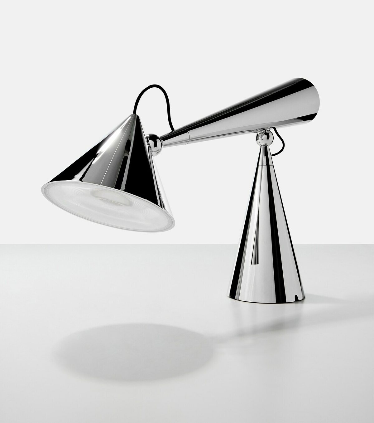 Tom Dixon Pose Portable table lamp