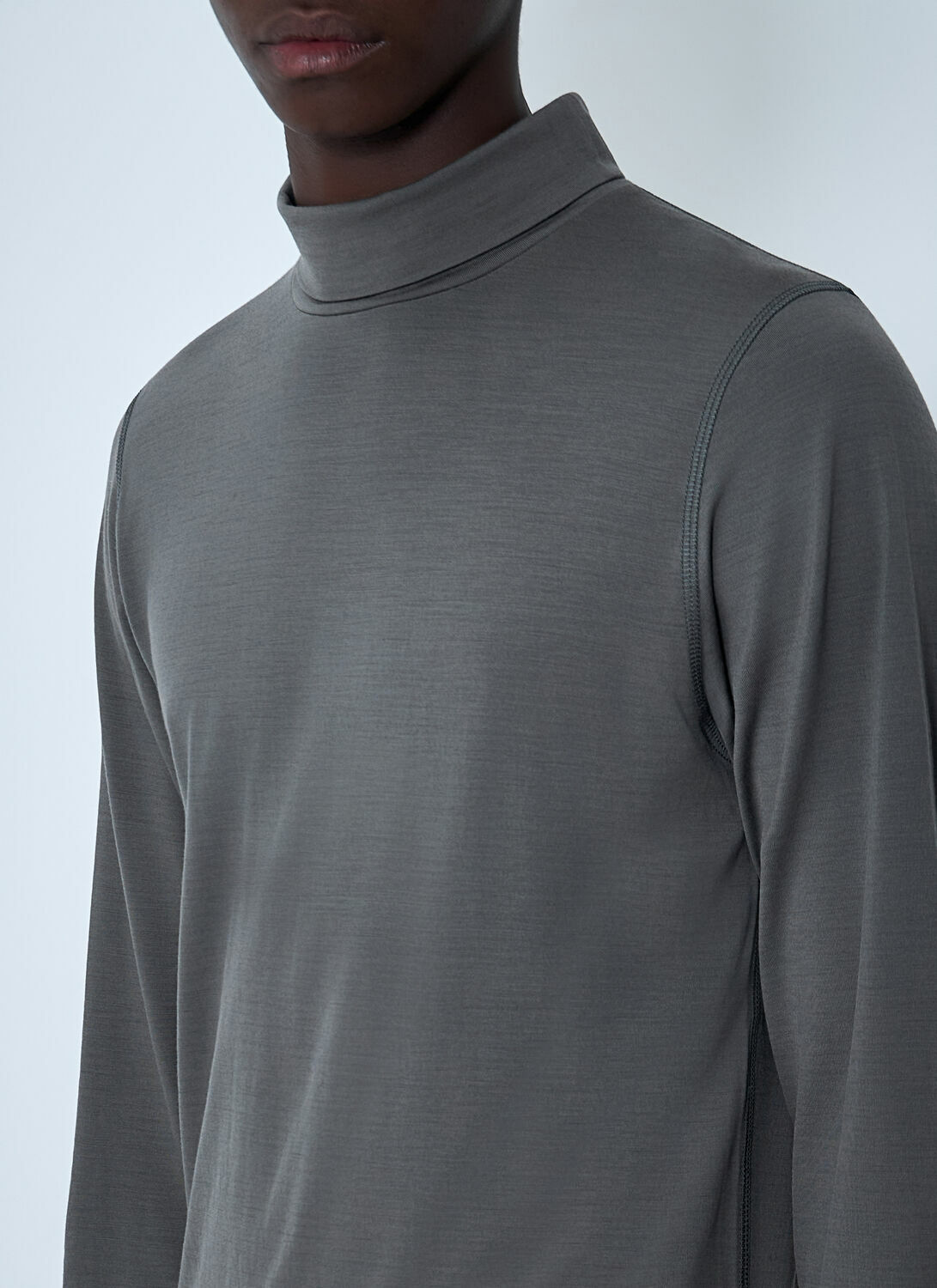 RIER Wool Turtleneck Sweater