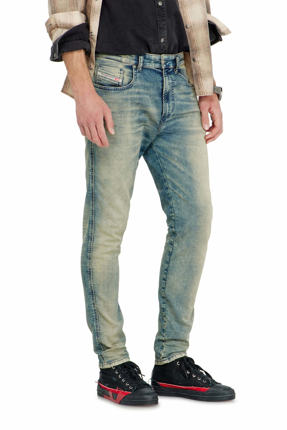 Diesel Slim Regular Waist 2062 D-Strukt Joggjeans - Jeans Mens in Blue