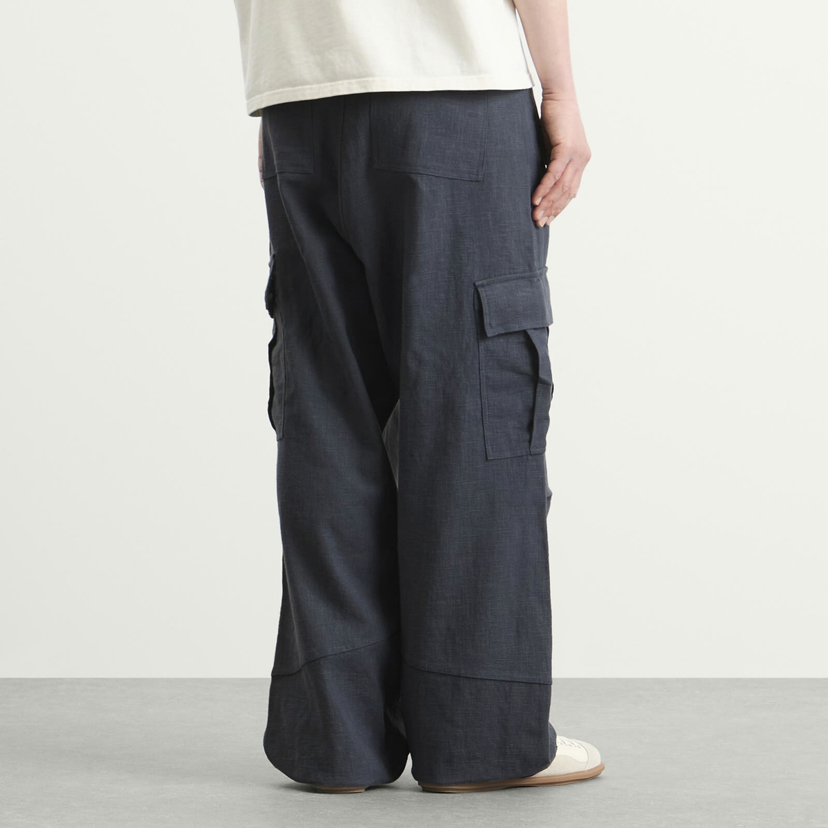 Rhude Men's Linen Parachute Pant in Navy