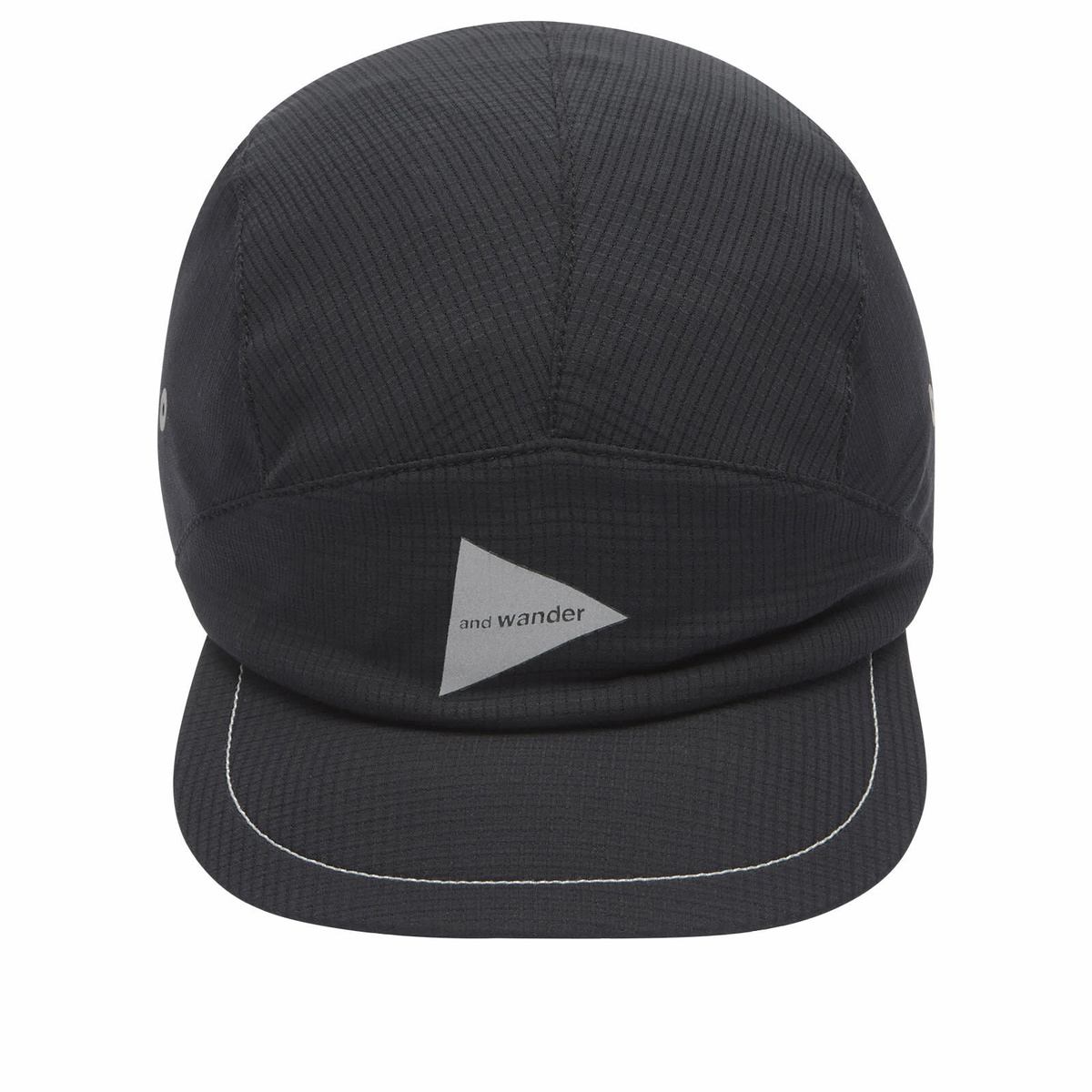 and wander Men's Vent Cap in Black 