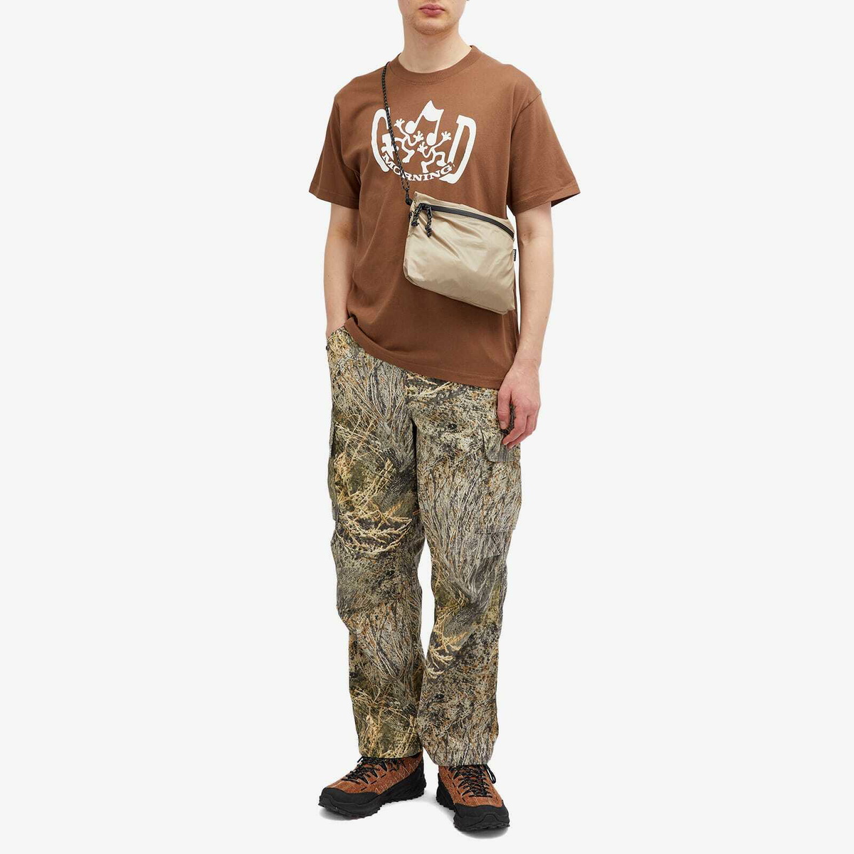 Good Morning Tapes Men's Dancers T-Shirt in Choc