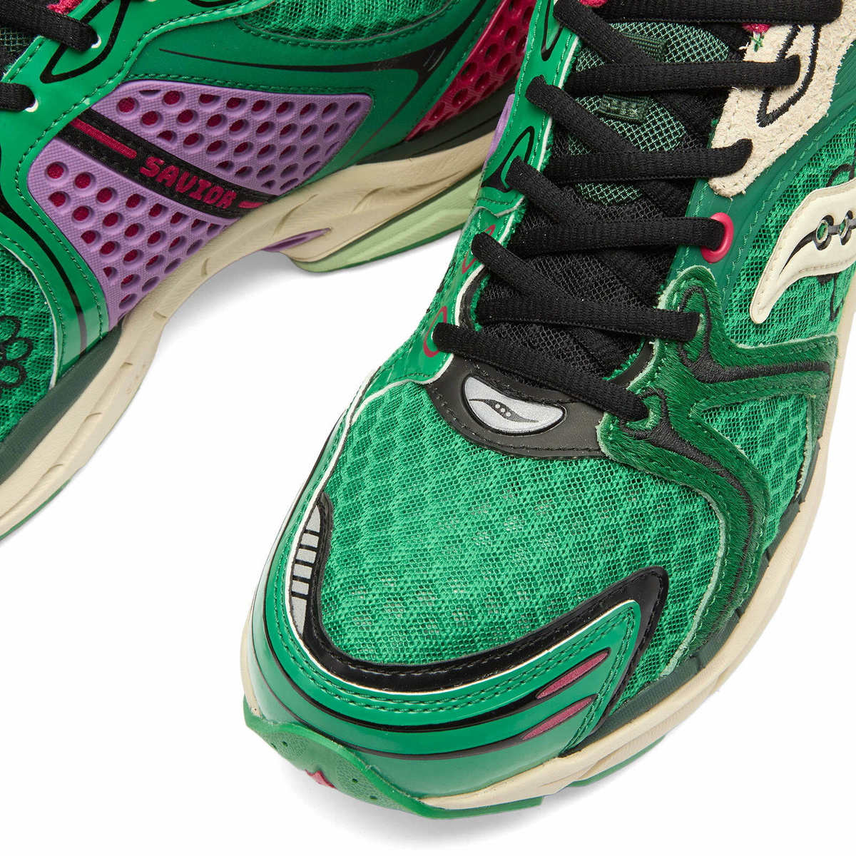 Saucony x Jae Tips Triumph 4 Sneaker in Green