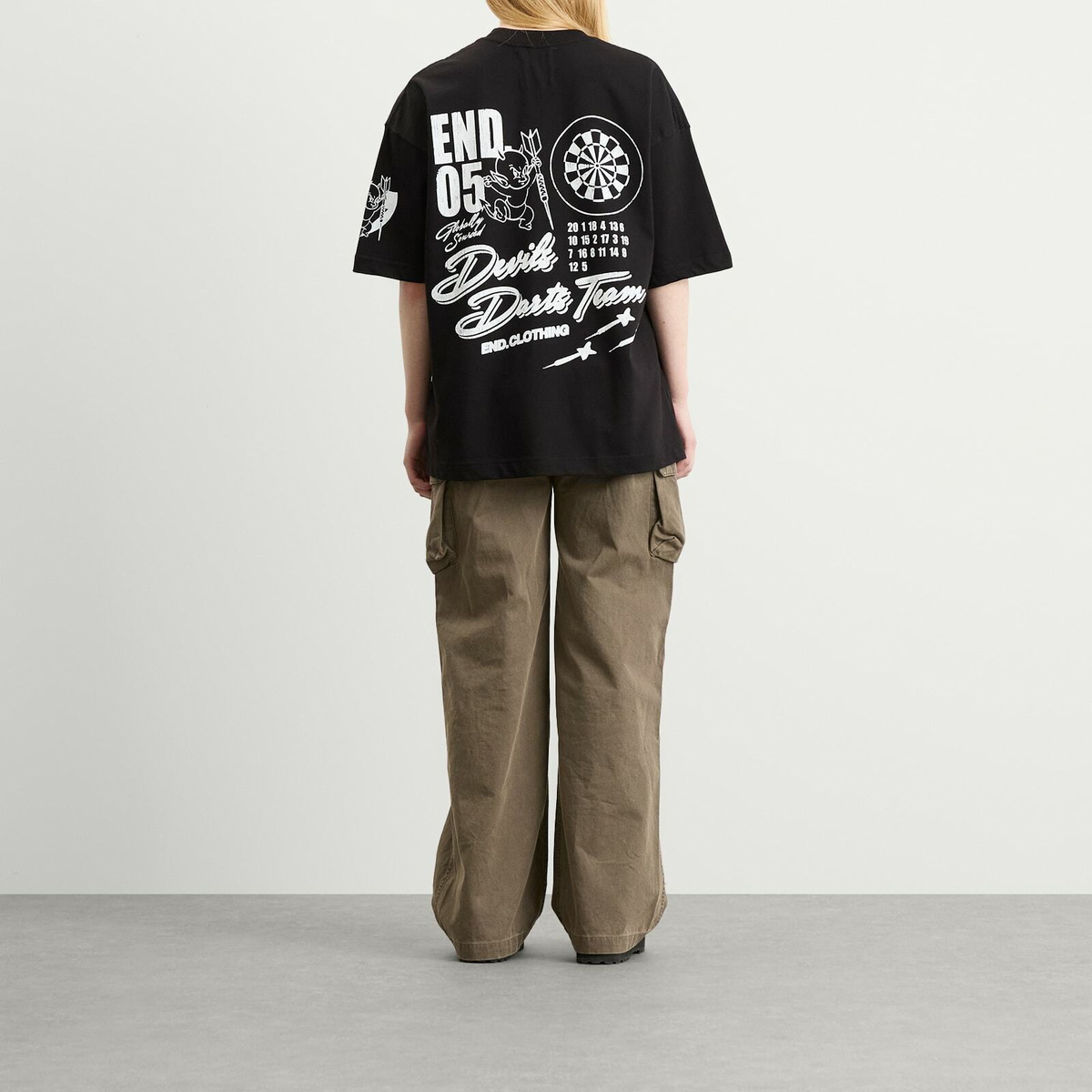 END. Devils Darts Team T-Shirt in Black