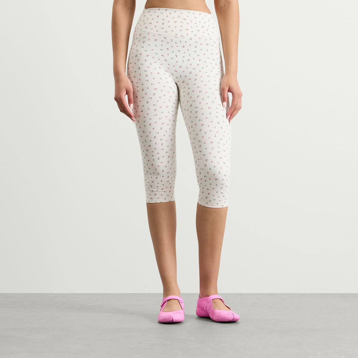 Nike Women's x SKIMS Matte Crop Legging 17" in Ditsy Print