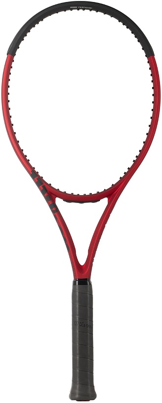 Photo: Wilson Red & Black Clash 100 Pro V2 Tennis Racket