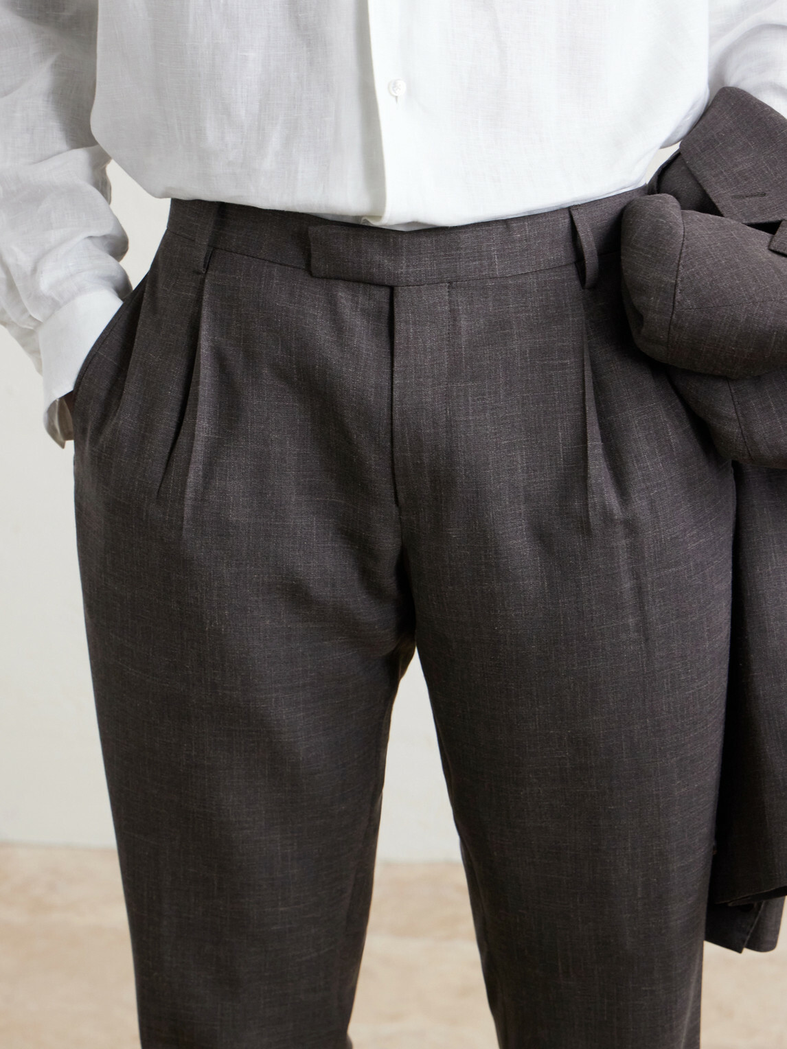 Mr P. - Straight-Leg Pleated Wool, Silk and Linen-Blend Suit Trousers - Brown