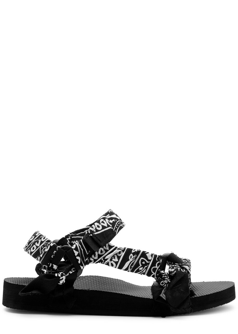 Arizona Love Trekky Bandana-print Sandals Black And White