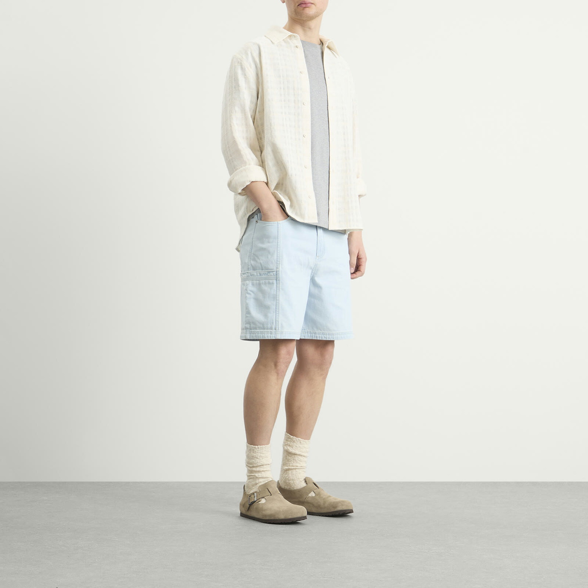 Folk Men's Lunar Jean Short in Light Denim