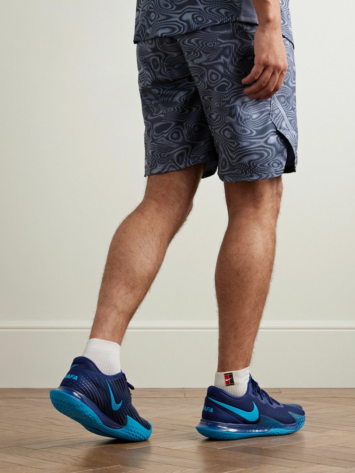 Nike Tennis - NikeCourt Zoom Vapor Cage 4 Rafa Rubber