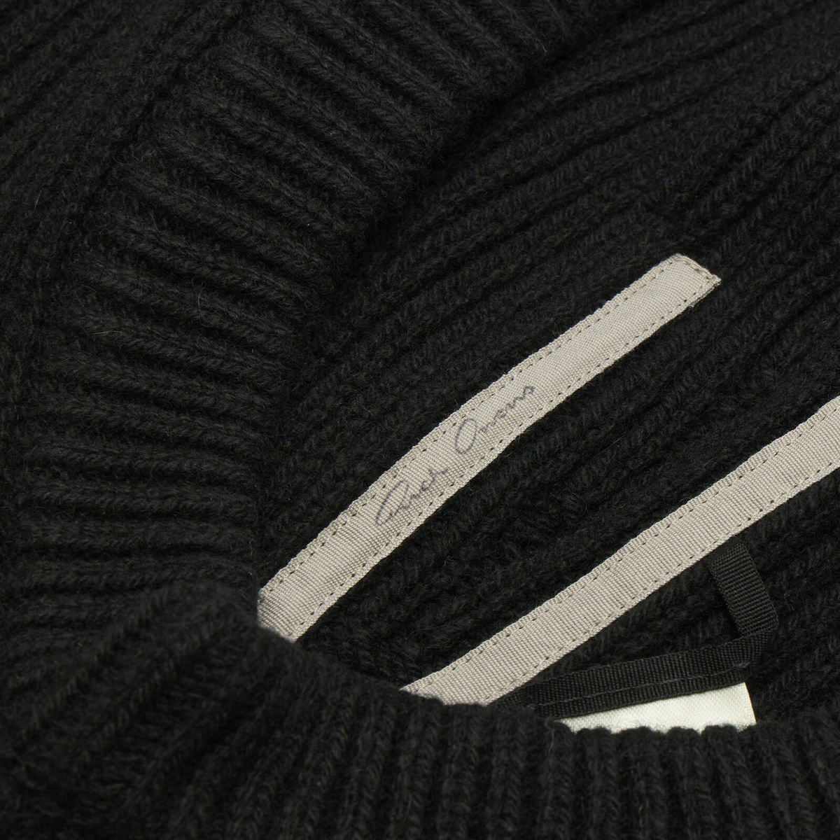 Rick Owens Women's Ribbed Hood in Black 