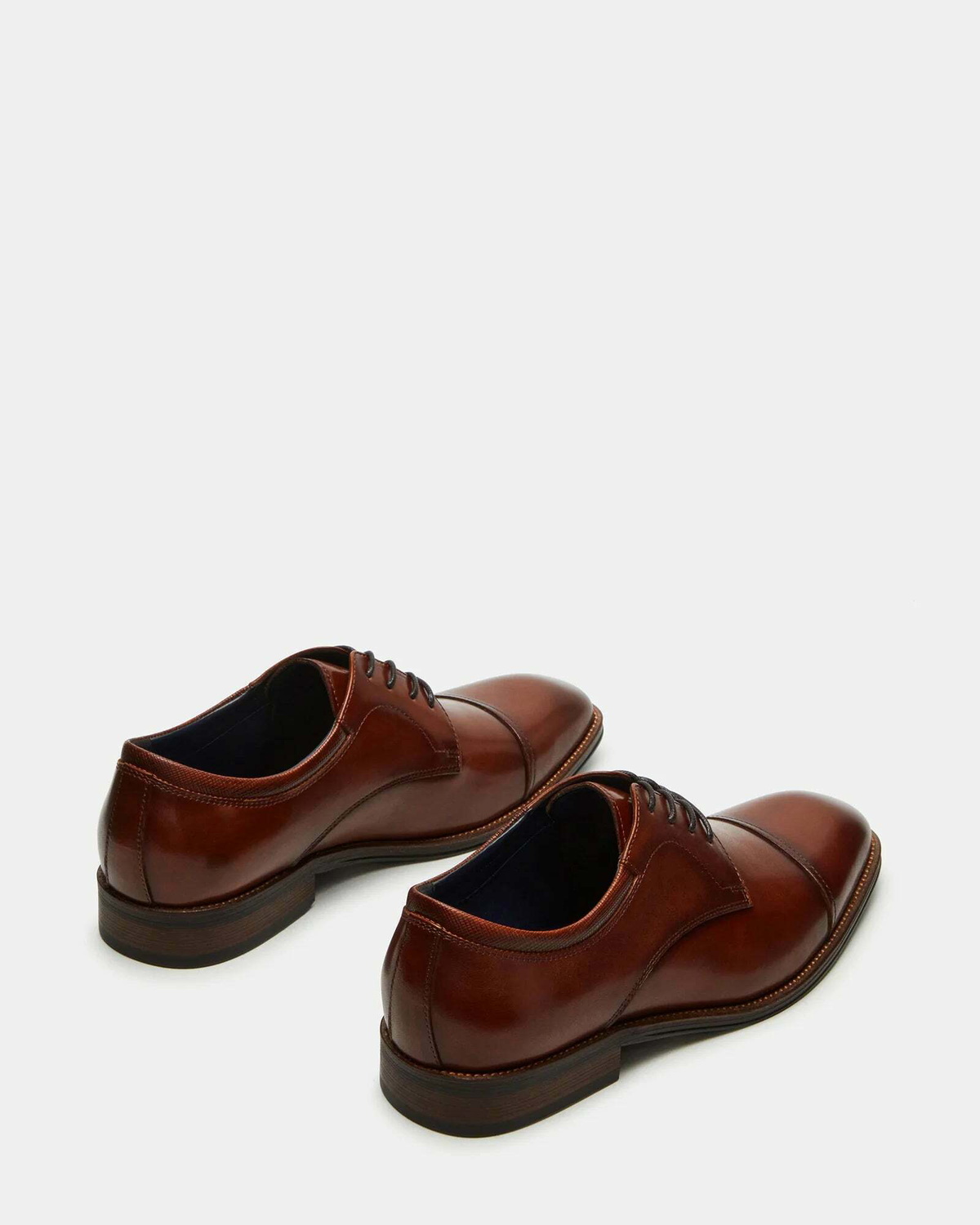 Steve Madden Hasen Dress Shoes in Tan