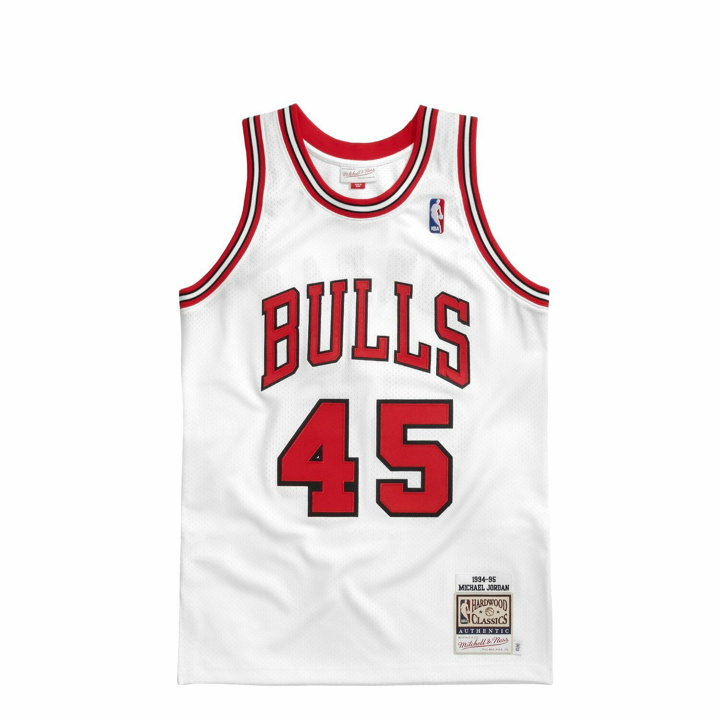Photo: Mitchell & Ness Nba Authentic Jersey Chicago Bulls 1994 95 Michael Jordan #45 White - Mens - Jerseys/Tank Tops