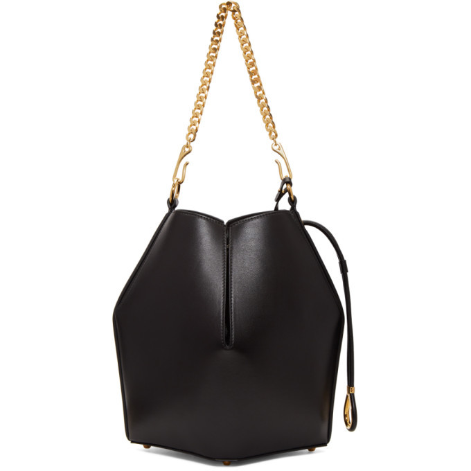 Mcqueen chain 2025 bucket bag