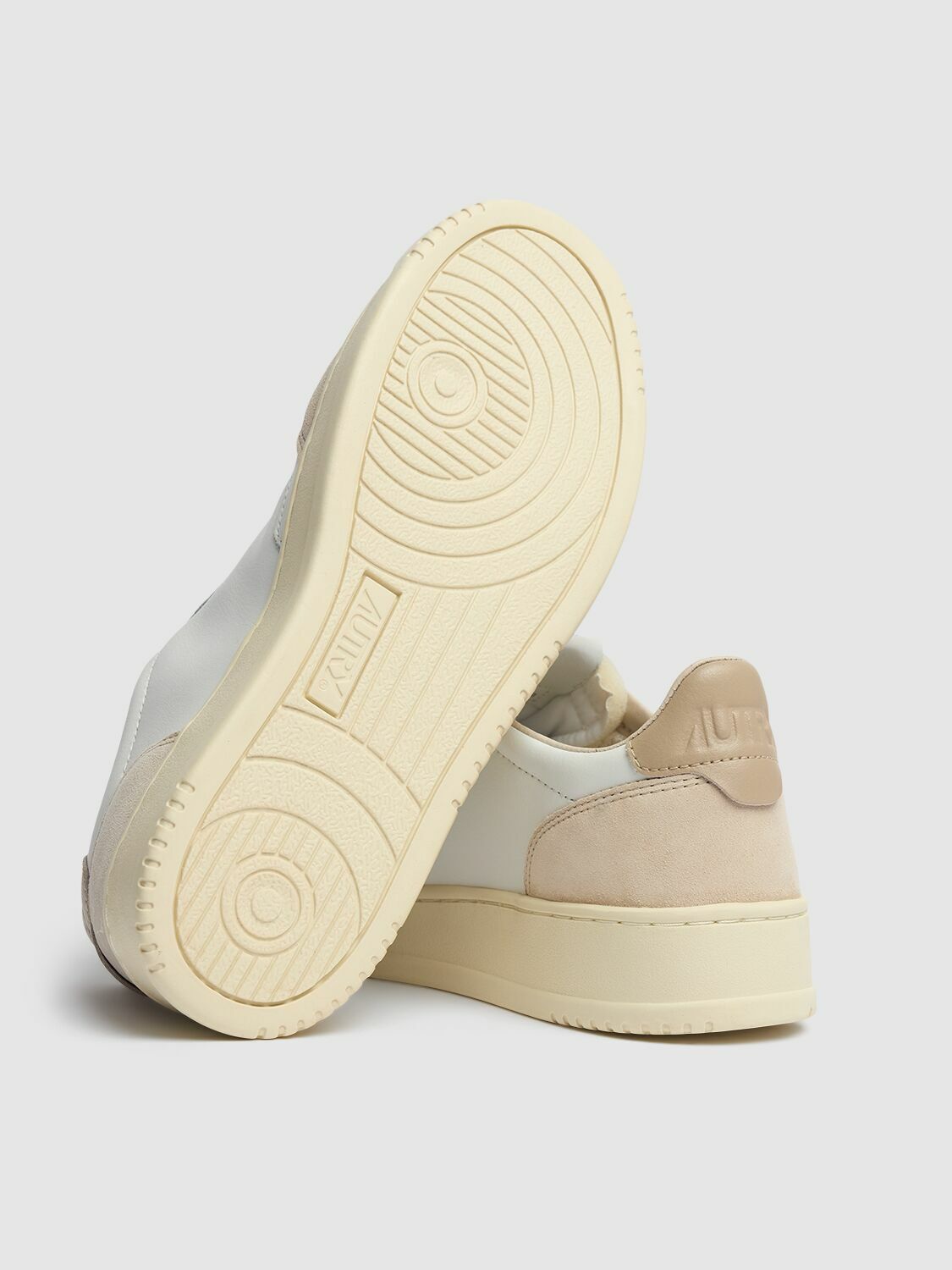 AUTRY Medalist Low Suede Sneakers Autry