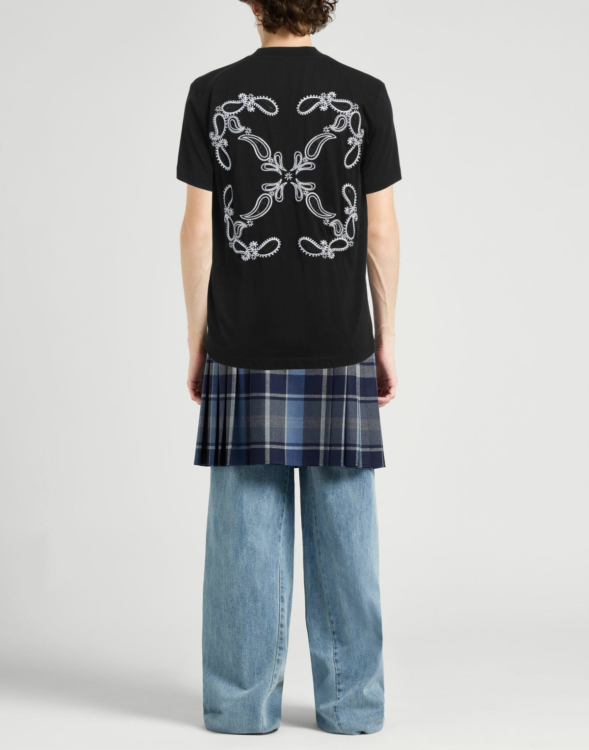 Off-white Mens T-shirt in Black